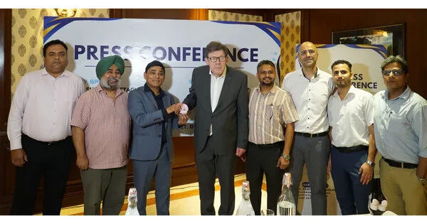The world’s first active robotic non-metallic knee replacement has taken center stage in New Delhi