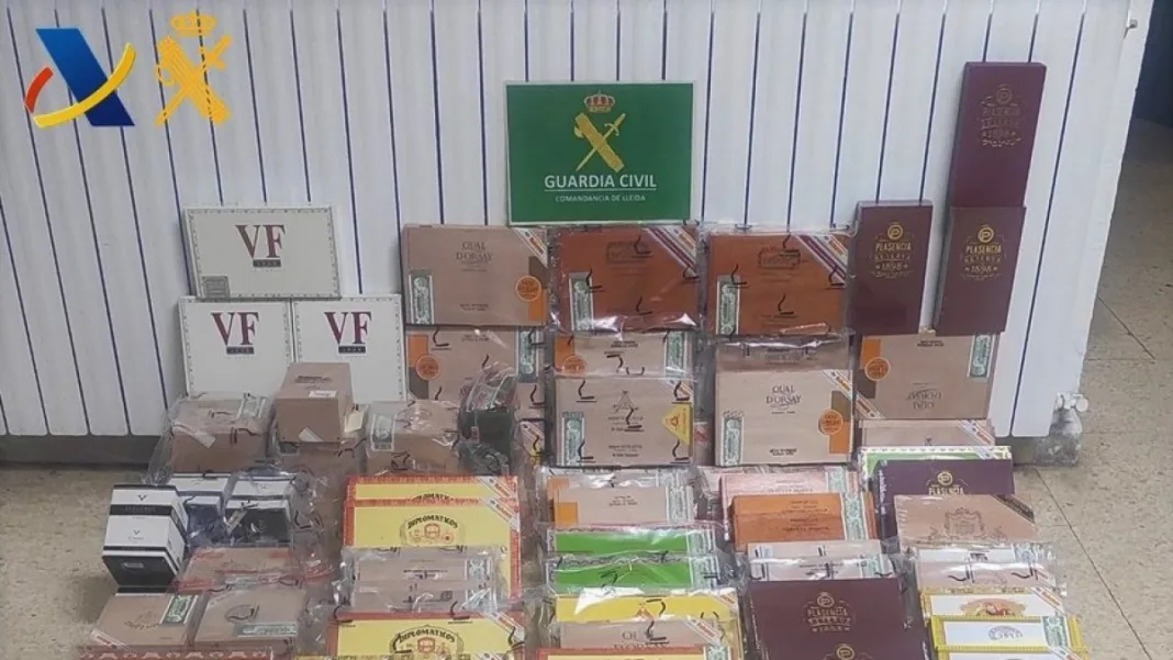Intervenen 1.495 purs de contraban procedents d’Andorra a la Farga de Moles