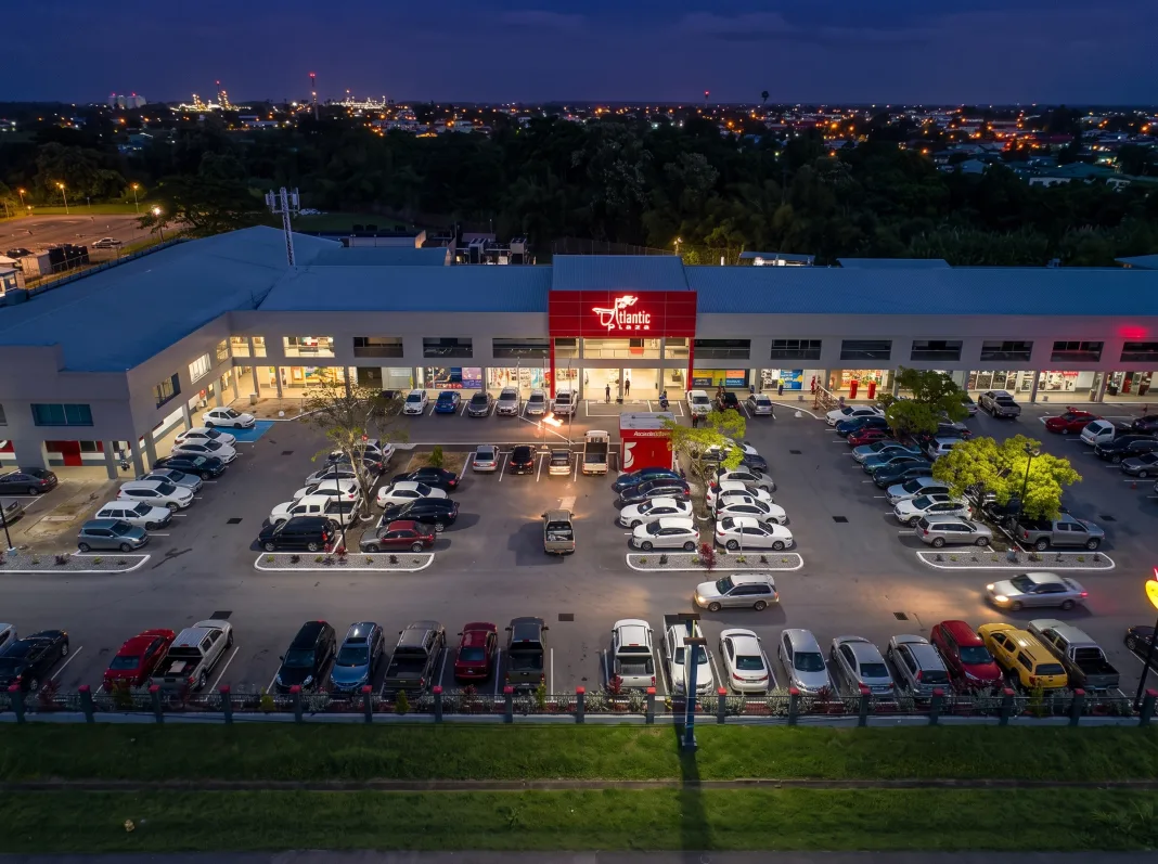 Mother And Daughter Robbed At Gunpoint Outside Couva Restaurant, Suspects’ Getaway Vehicle Later Found