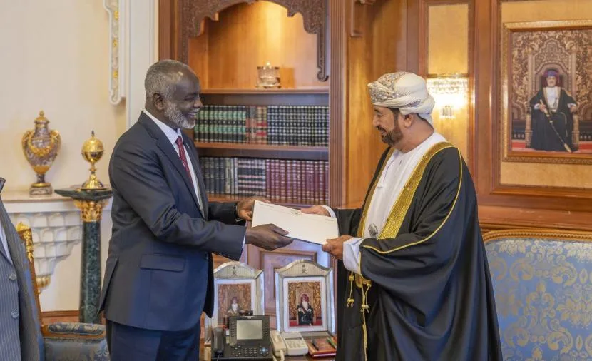 جلالة السلطان يتلقى رسالة خطية من رئيس مجلس السيادة الانتقالي السوداني