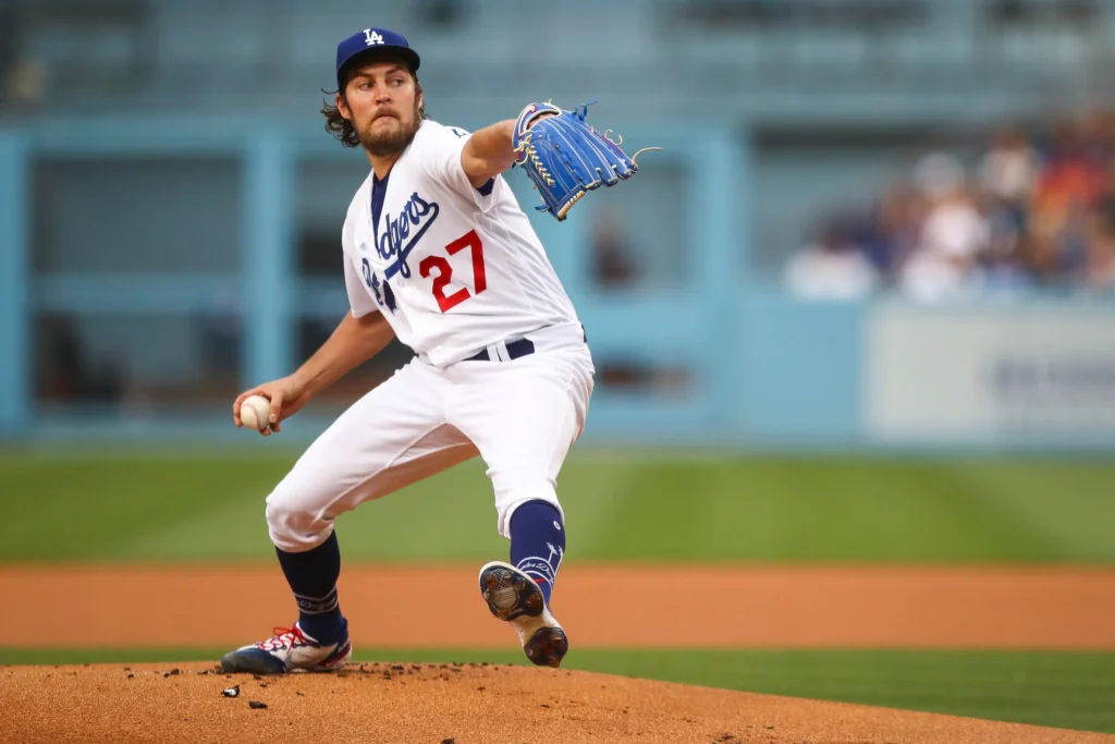 La lluvia impidió el debut de Trevor Bauer en la liga dominicana de béisbol