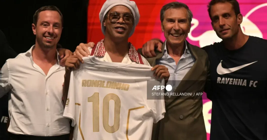 Ronaldinho to make comeback in Italian third tier