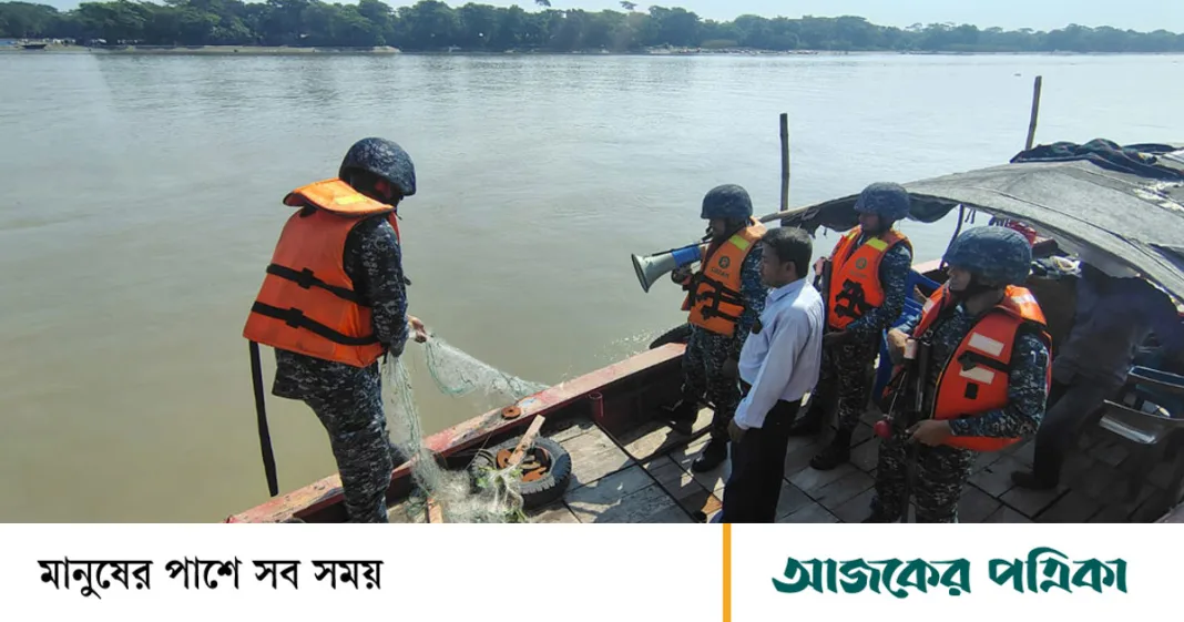 ইলিশ রক্ষায় ২২ দিনের অভিযানে ৬১ কোটি টাকার জাল-সরঞ্জাম জব্দ