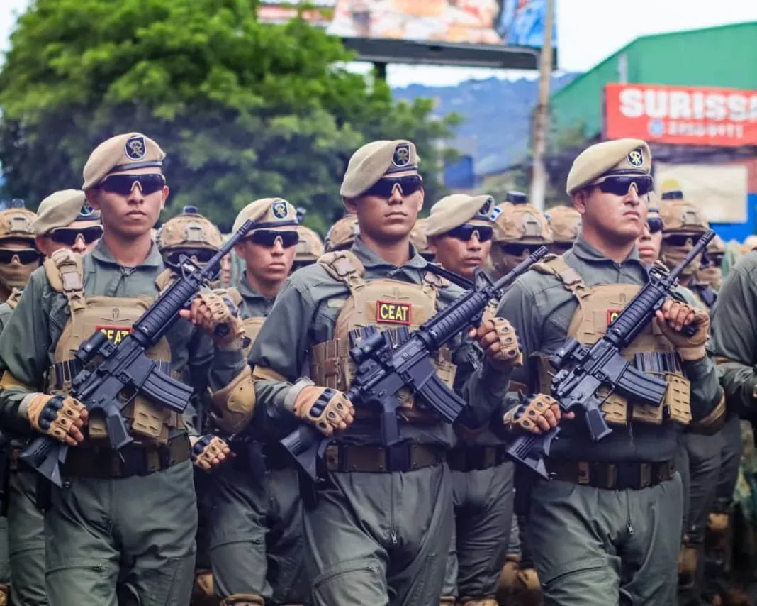 El Salvador despliega más de 2.000 soldados en Haití para buscar a cuatro militares desaparecidos