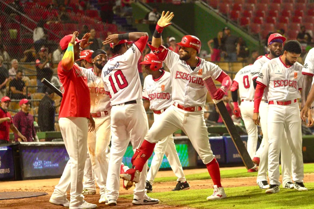 Marmolejos lidera el sexto triunfo consecutivo de los Leones
