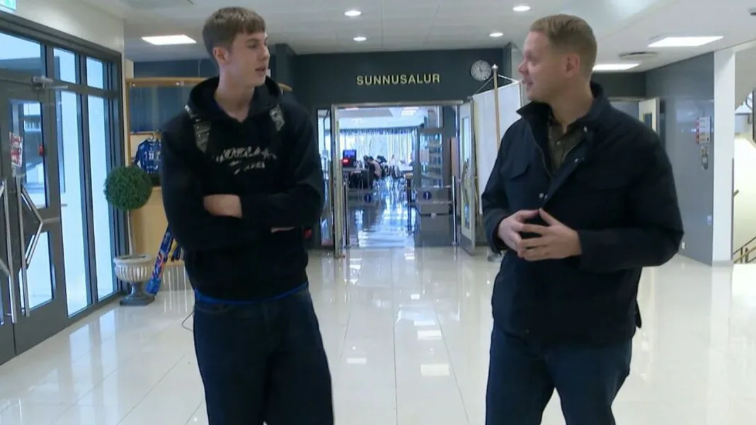 Hitti nýjustu stjörnu ís­lenska körfuboltans í skólanum
