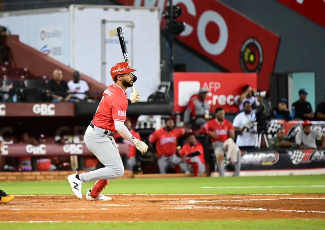 Leones disparan tres jonrones y consiguen su quinta victoria consecutiva