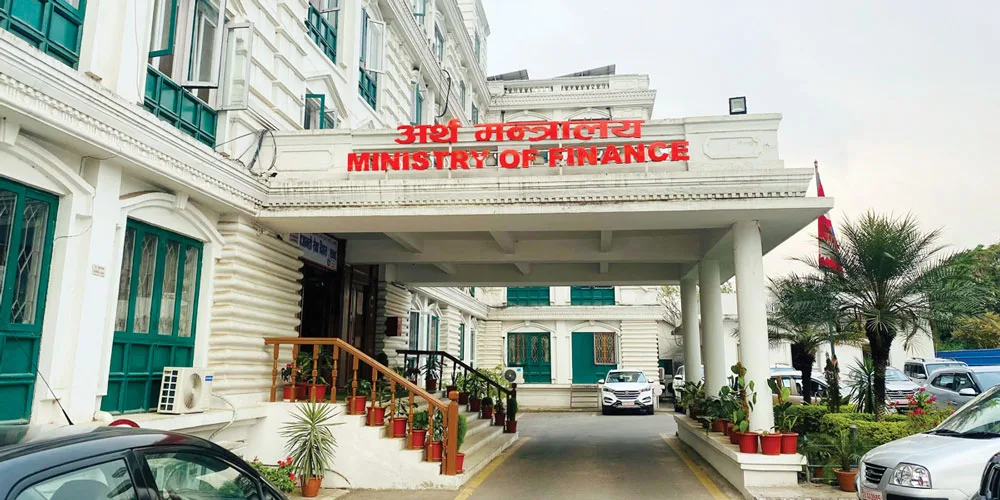 ‘सरकारी उद्योग सञ्चालनले निजीलाई पनि लाभ’