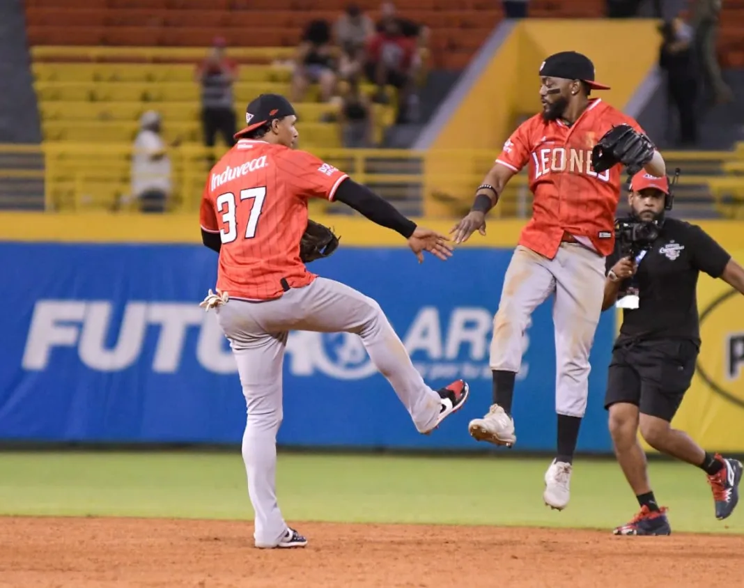 José Marmolejos batea de 4-4 y los Leones consiguen su cuarta victoria consecutiva