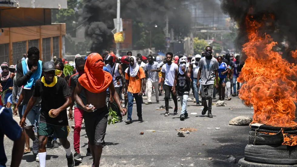 Fuerza antipandillas acusa a bandas haitianas de socavar operaciones con desinformación