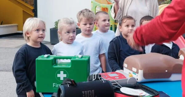St Paul’s Reception pupils meet people who help the community