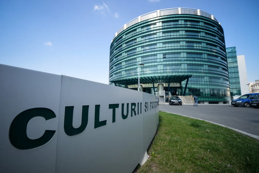 Imagine cul Ministerul Culturii din Bucuresti, joi, 17 martie 2016. Ministrul Culturii a anuntat, miercuri seara, ca proprietarii sculpturii lui Brancusi, ”Cumintenia Pamantului”, au acceptat oferta de achizitie de 11 milioane de euro propusa de comisia de negociere mandatata de Guvern, Executivul platind jumatate din suma, restul, MC prin subscriptie publica nationala. ANDREEA ALEXANDRU / MEDIAFAX FOTO