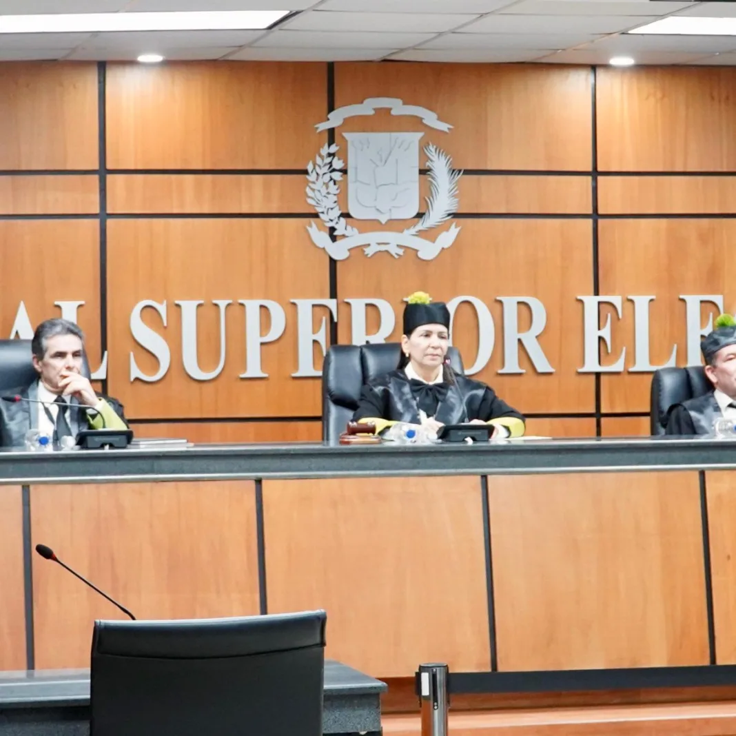 TSE cancela audiencia sobre recurso de reclamación contra la FP por incomparecencia de las partes