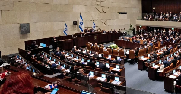 نتنياهو يتراجع إلى 53 مقعدا.. والأغلبية غائبة