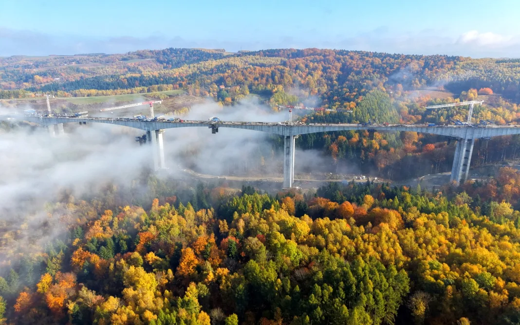 Pojedziemy 80 m nad ziemią. To najwyższa estakada w Polsce