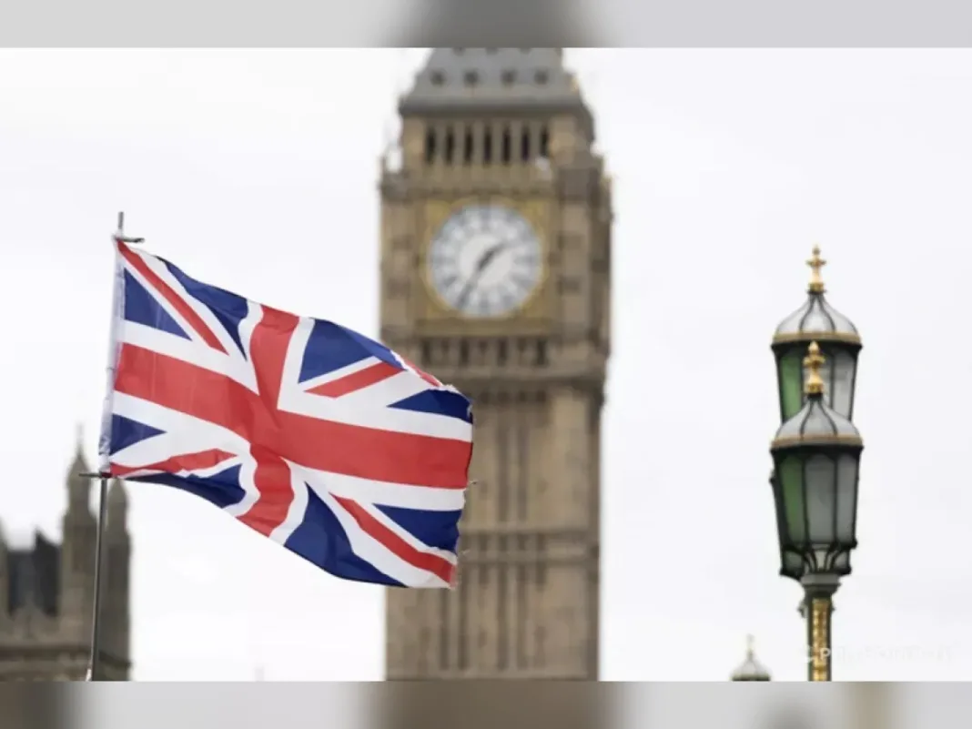 UK Foreign Office warns British travellers over Saudi security risks amid airport attacks
