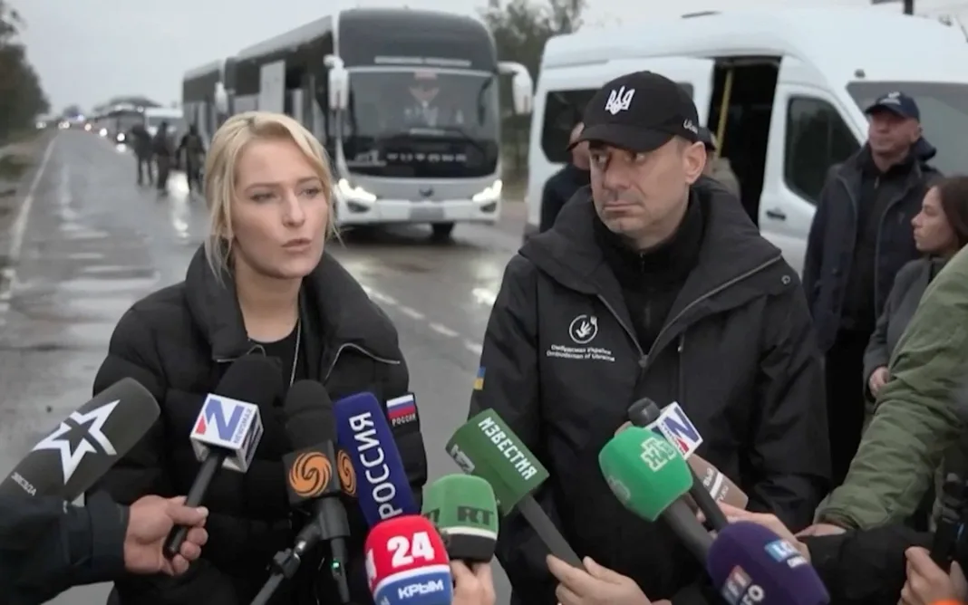 Ukraińska delegacja dotarła do Oleszek. „Zawieszenie broni jest przestrzegane”