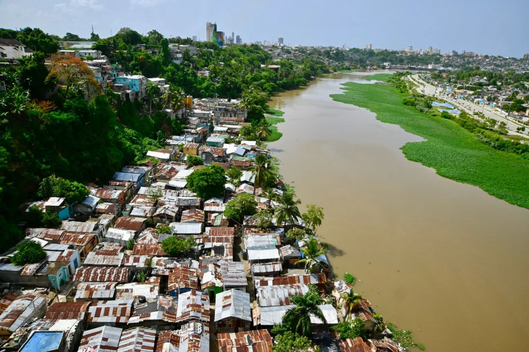 Alcaldía de Santo Domingo Este alerta por posible crecida del río Ozama