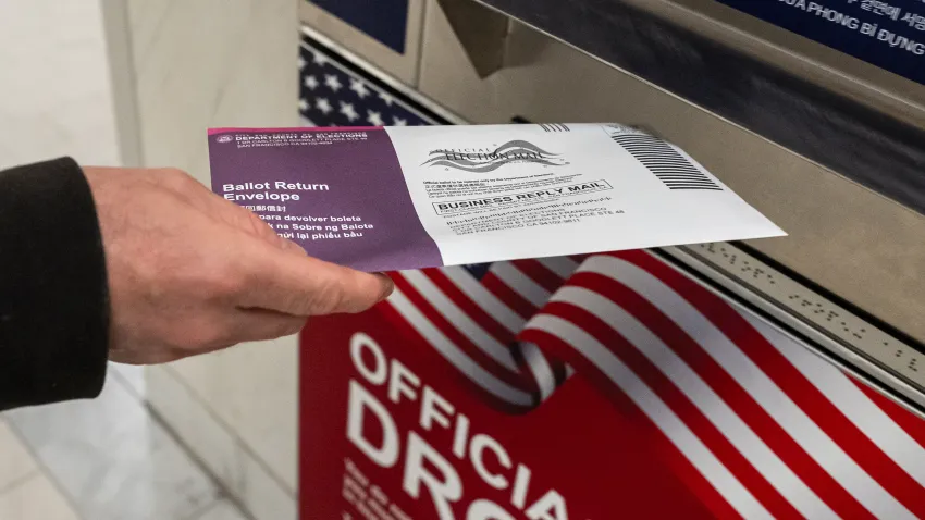 Juez rechaza los intentos de Trump de intervenir elecciones de medio mandato en California