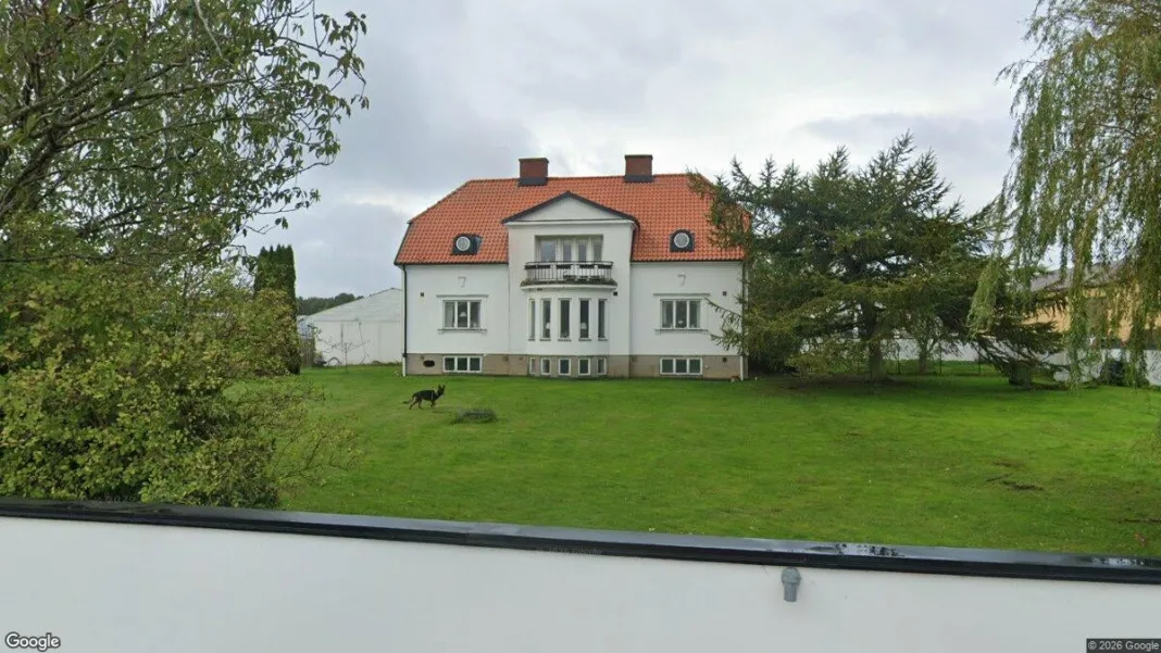 250 kvadratmeter stor villa gick för 8,4 miljoner