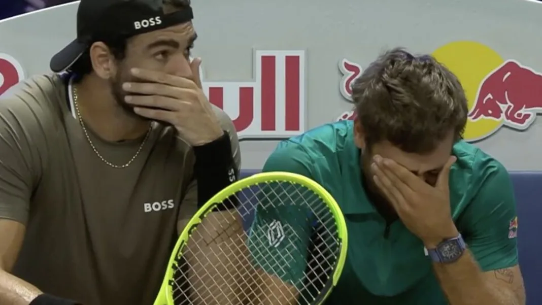 Tennis, Berrettini ai quarti di Vienna. Cobolli si ritira in lacrime