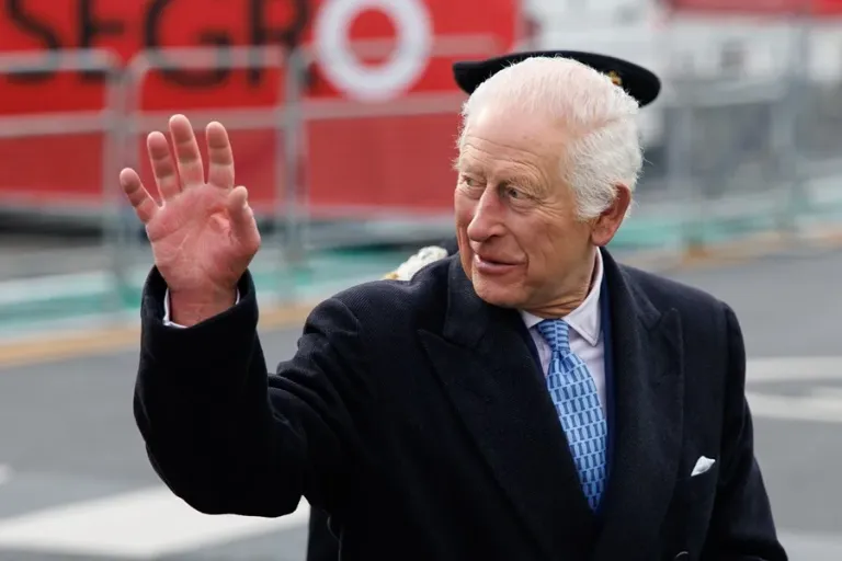 Carlos III regresa a Bahamas como rey tras presenciar su independencia hace 53 años