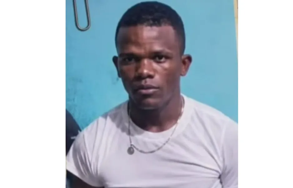 Apresan agente penitenciario tras ocuparle paquete sospechoso en cárcel de Puerto Plata