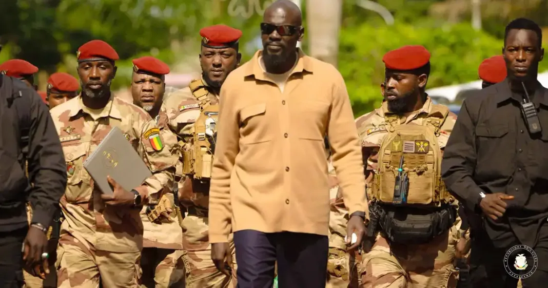 Armée guinéenne : cinq militaires radiés pour désertion par Mamadi Doumbouya