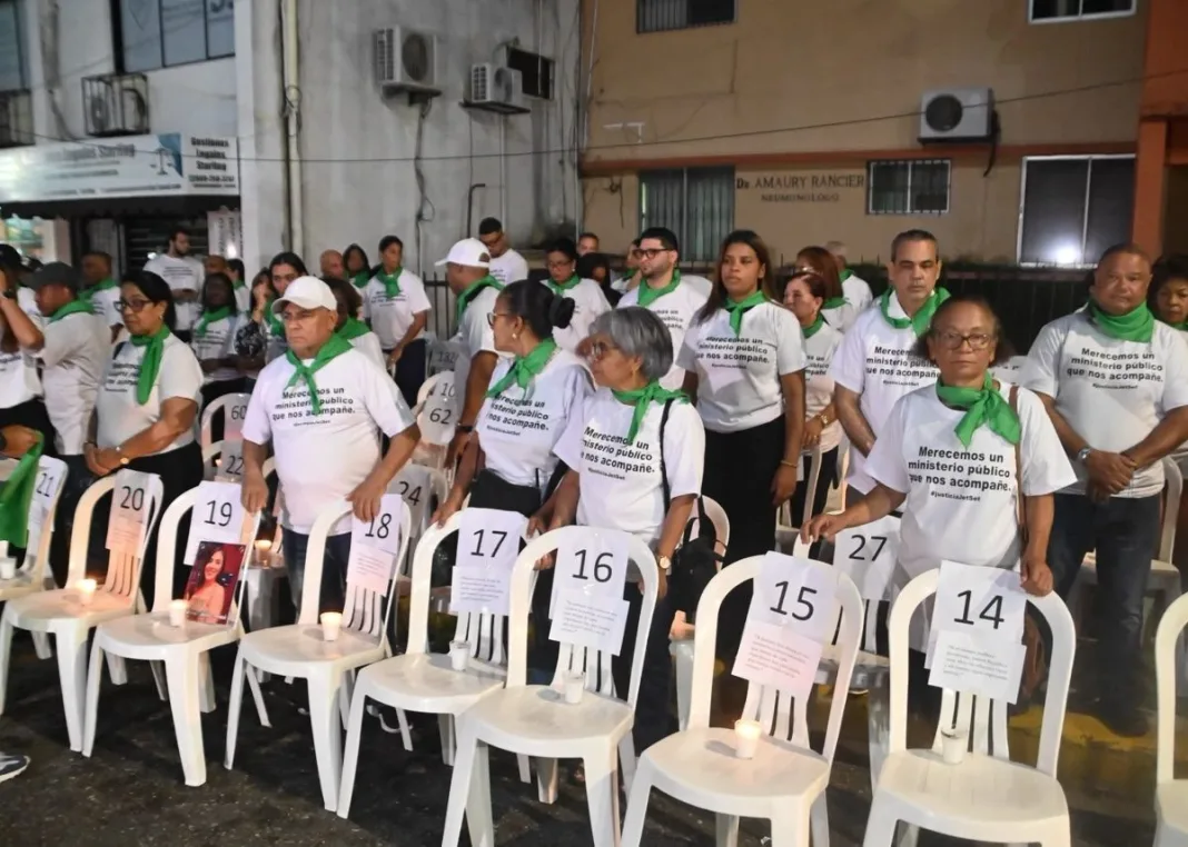 Caso Jet Set: Realizan vigilia para exigir justicia; piden cambio de calificación jurídica y reconocer a un bebé entre los fallecidos