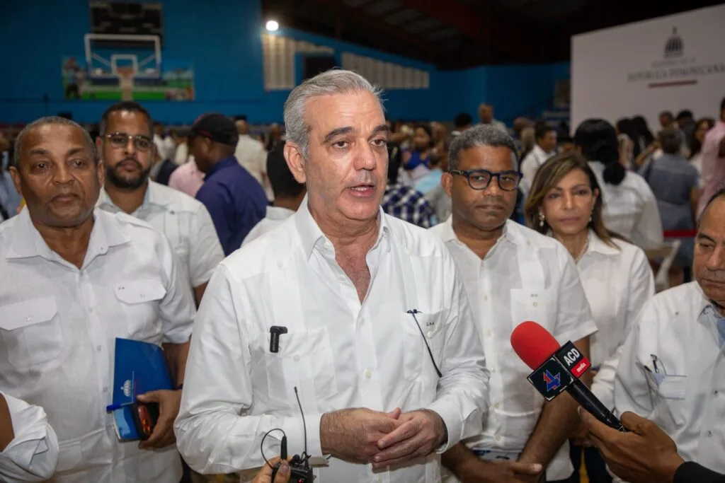 Abinader advierte RD está preparada para enfrentar cualquier amenaza de bandas terroristas haitianas e