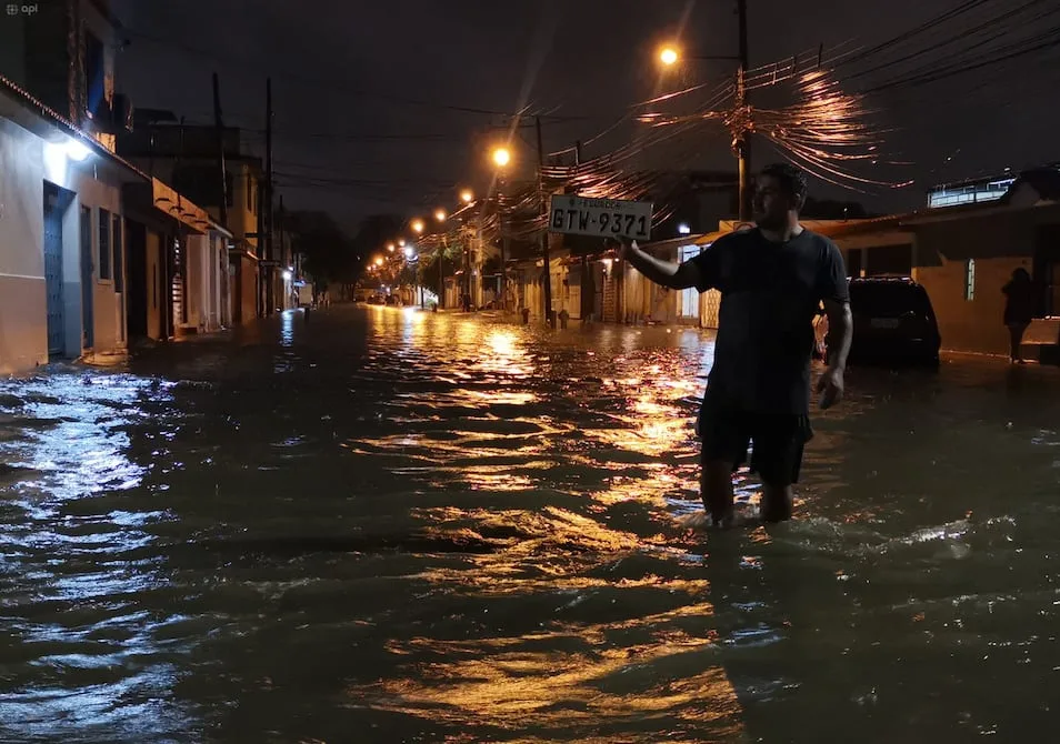 Fuertes lluvias dejan 18 emergencias en nueve provincias de Ecuador, según Gestión de Riesgos