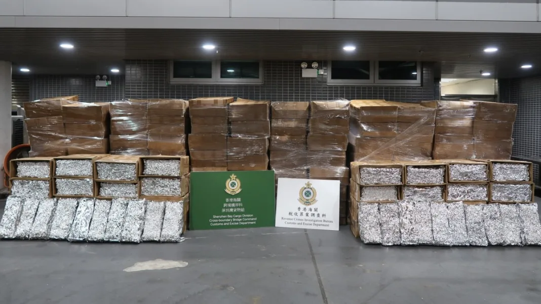 海關截查深圳灣入境貨車 檢5000萬元走私煙草拘司機