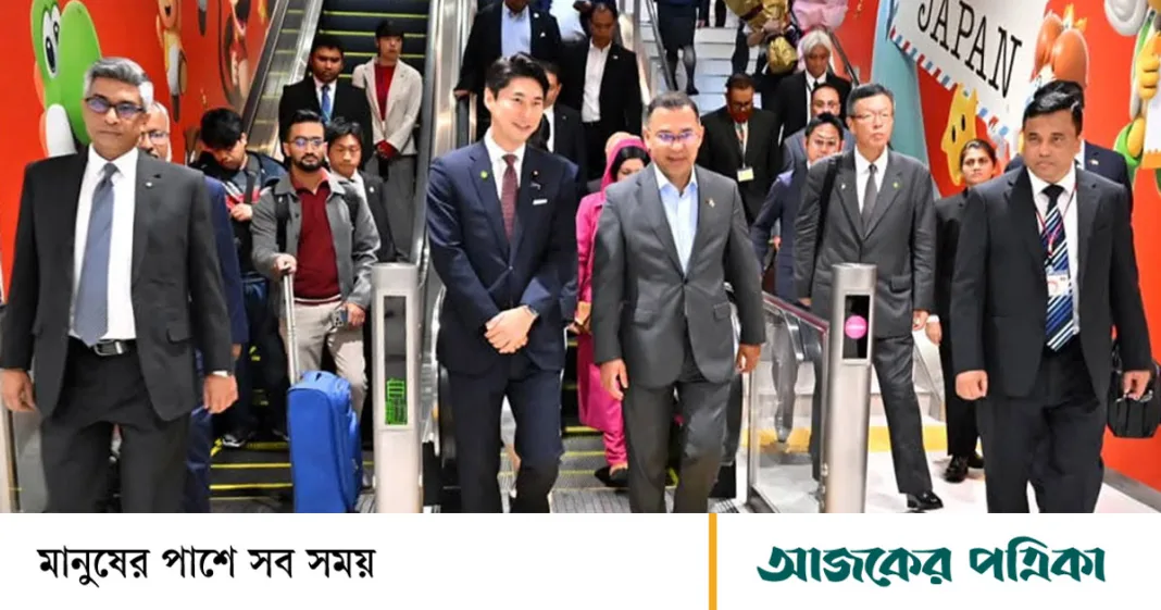 চার দিনের সফরে জাপান পৌঁছেছেন প্রধানমন্ত্রী