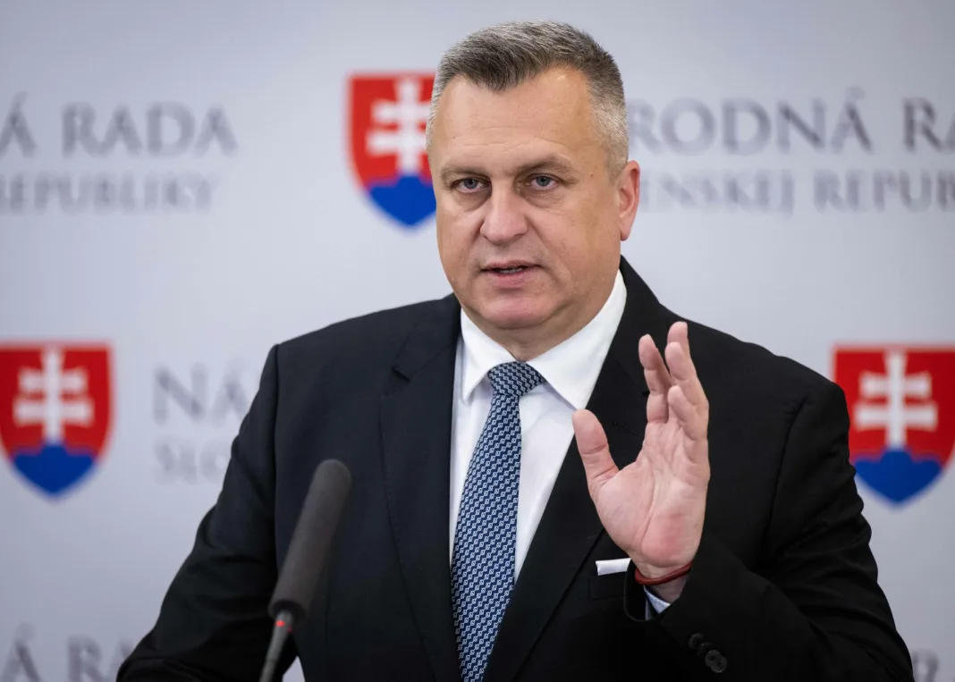 Danko vyzval Pellegriniho, aby okamžite menoval Kuffu za ministra