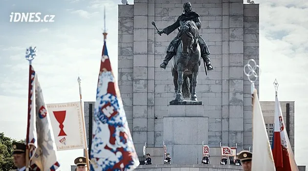 Prezident Pavel se účastní pietního aktu na Vítkově. Uctí i památku Masaryka