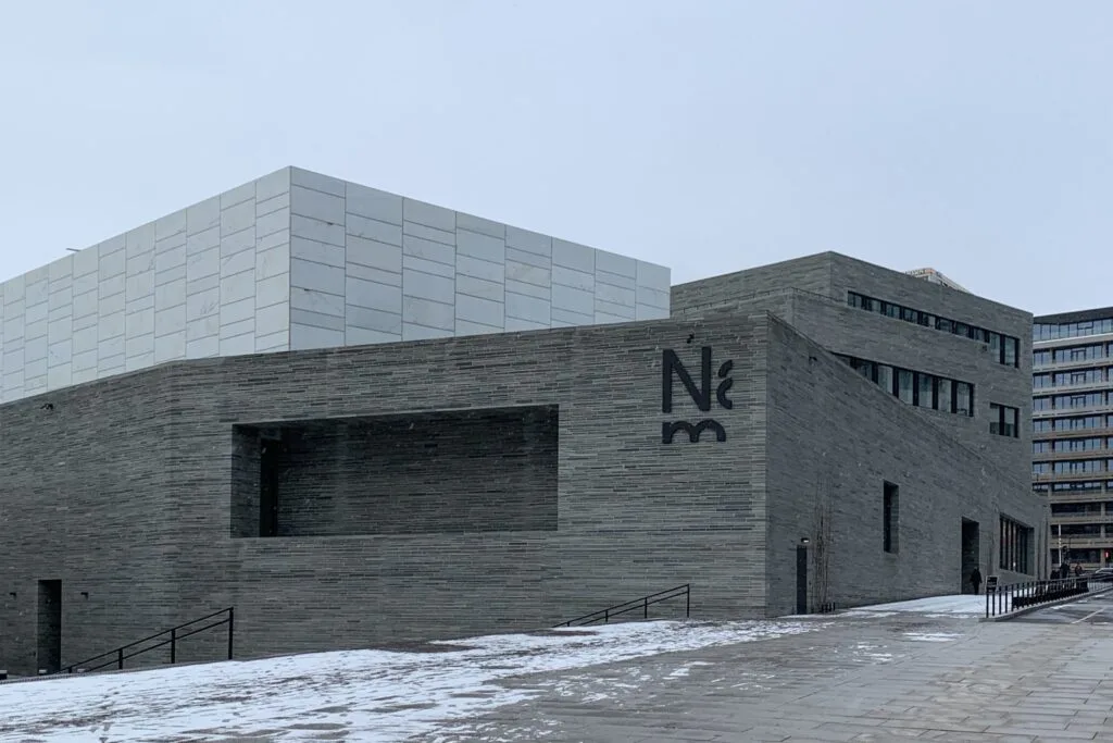 Adrián Villar Rojas zbarkon në Oslo: «The End of Imagination» hapet në nëntor në Nasjonalmuseet