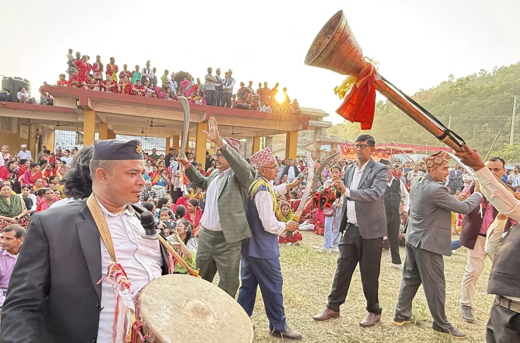 जितगढीस्थित दुर्गा मन्दिरमा १३ औँ सरायँ नाच
