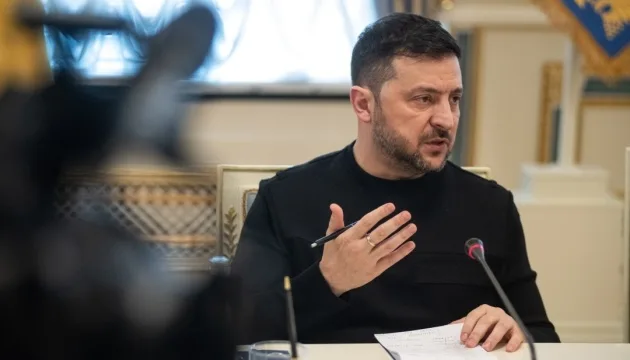 Zelensky: në një javë Rusia lëshoi mbi Ukrainën rreth 1.600 bomba të drejtuara, 48 raketa dhe gati 2.300 dronë sulmues