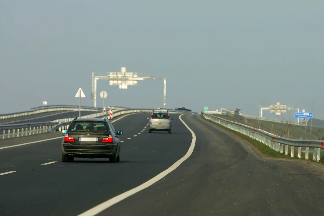214 km/órás átlagsebességet is mértek az M6-os autópályán