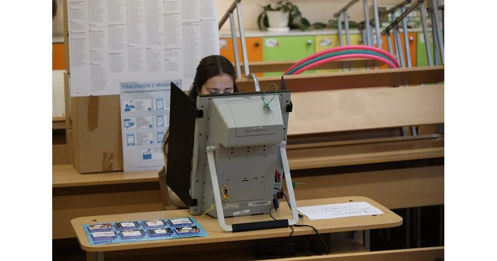 Няколко машини за гласуване не работят в Бургас