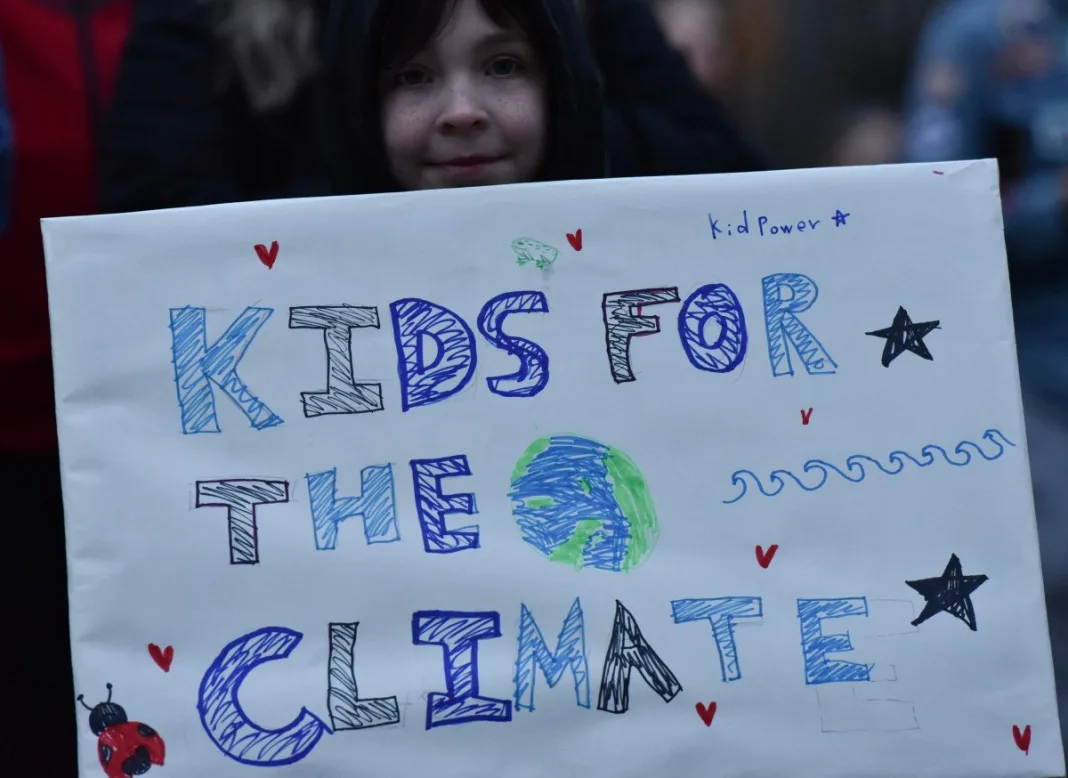 Jóvenes canadienses atestiguan contra el Estado en juicio por inacción climática