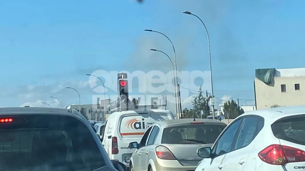 Συναγερμός στην Πυροσβεστική για φωτιά σε όχημα