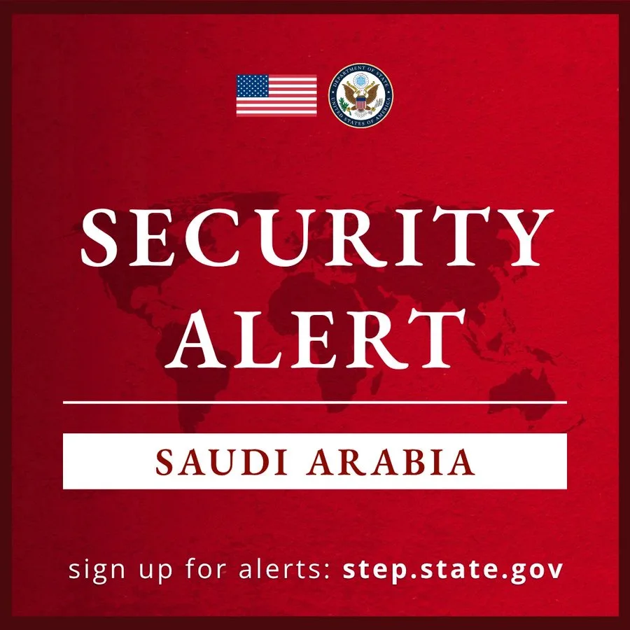 واشنطن تأمر موظفيها غير الأساسيين وعائلات موظفي الحكومة بمغادرة السعودية