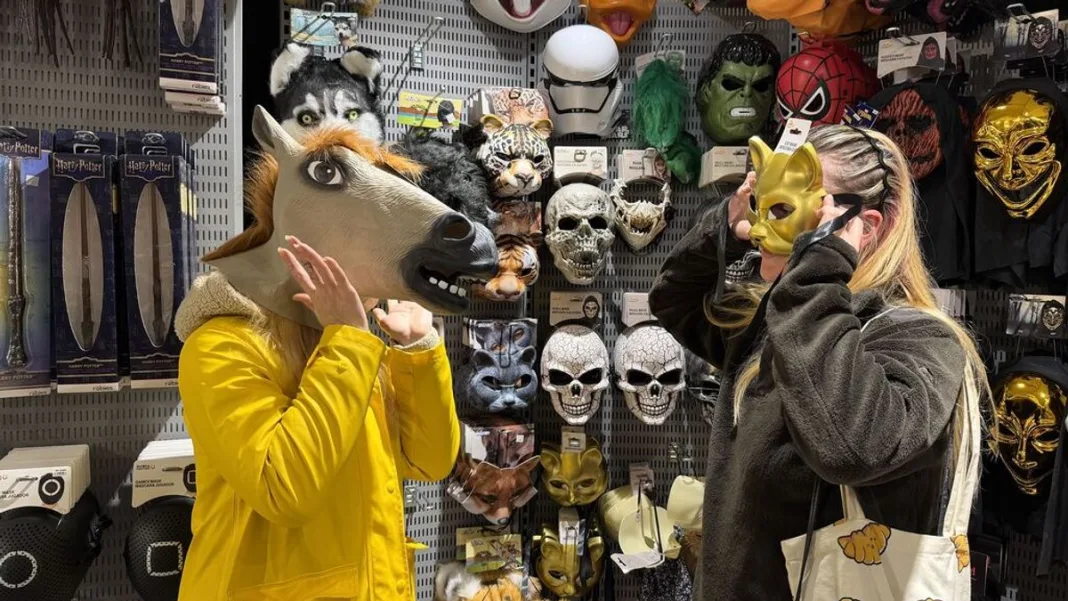 Håver inn på Halloween: – Masse, masse mennesker