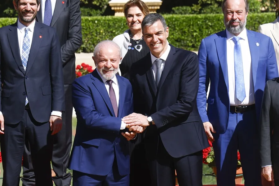 Lula defiende la democracia tras su victoria electoral y agradece mensajes de líderes internacionales