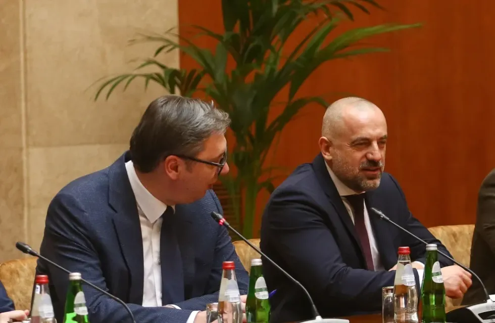 Pas rënies së Vuçiqit, Prokuroria serbe rihap çështjen e Radoiçiqit – “Pse u la i lirë pas sulmit në Banjskë?”